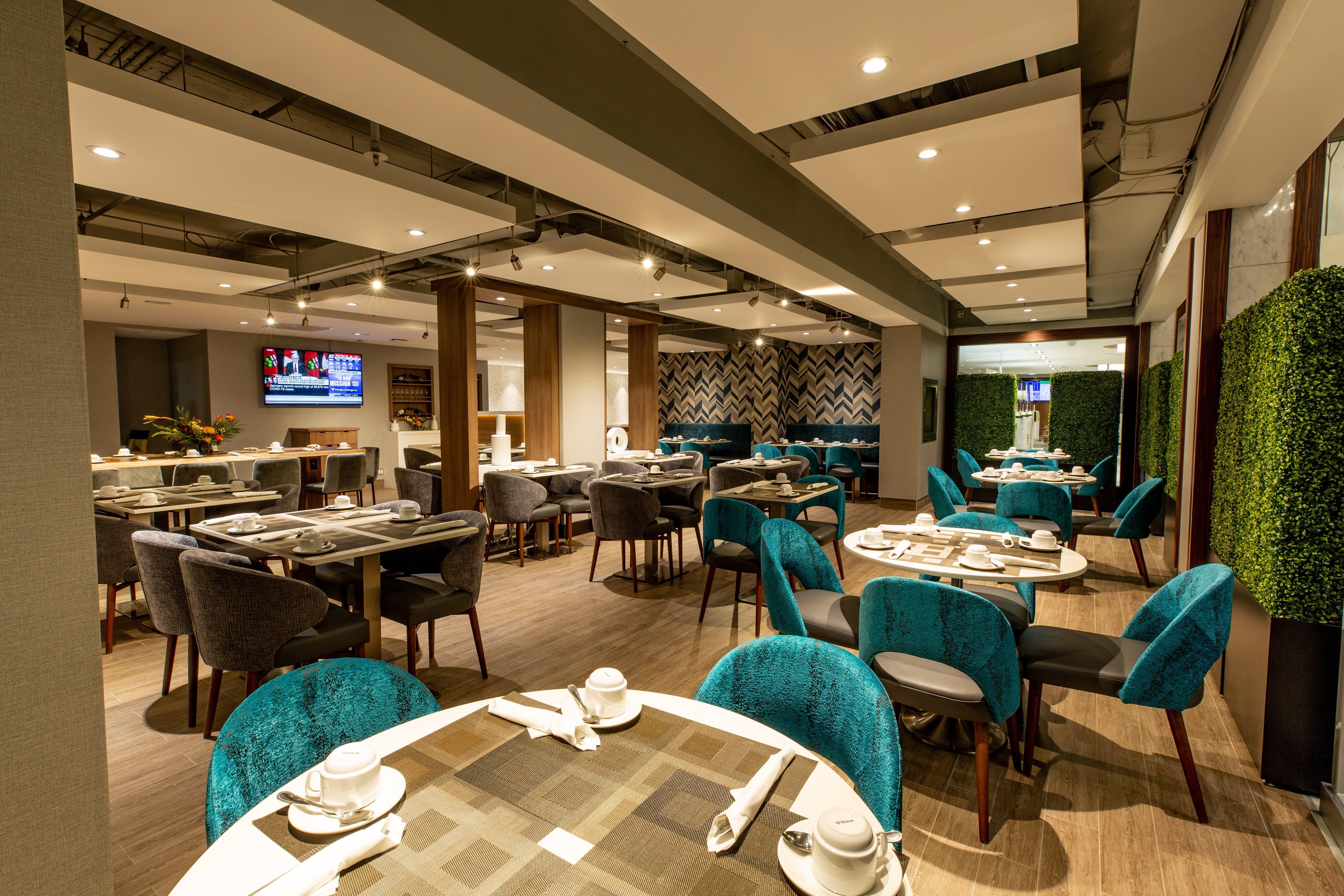 Holiday Inn Toronto Downtown Centre By Ihg Exterior photo